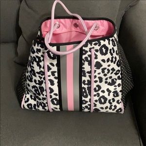 Neoprene Cheetah bag 🖤💓🖤💓